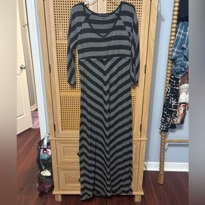 Heart Soul Black Gray Floor Length Formal Dress with Long Sleeves Stripes Medium
